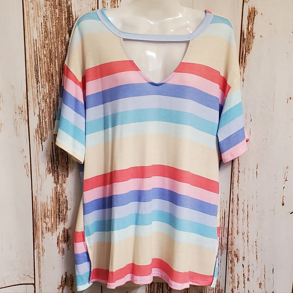 🌹5/$25 Bundle Sake Hopely V-neck stripped short sleeve top Size L NEW